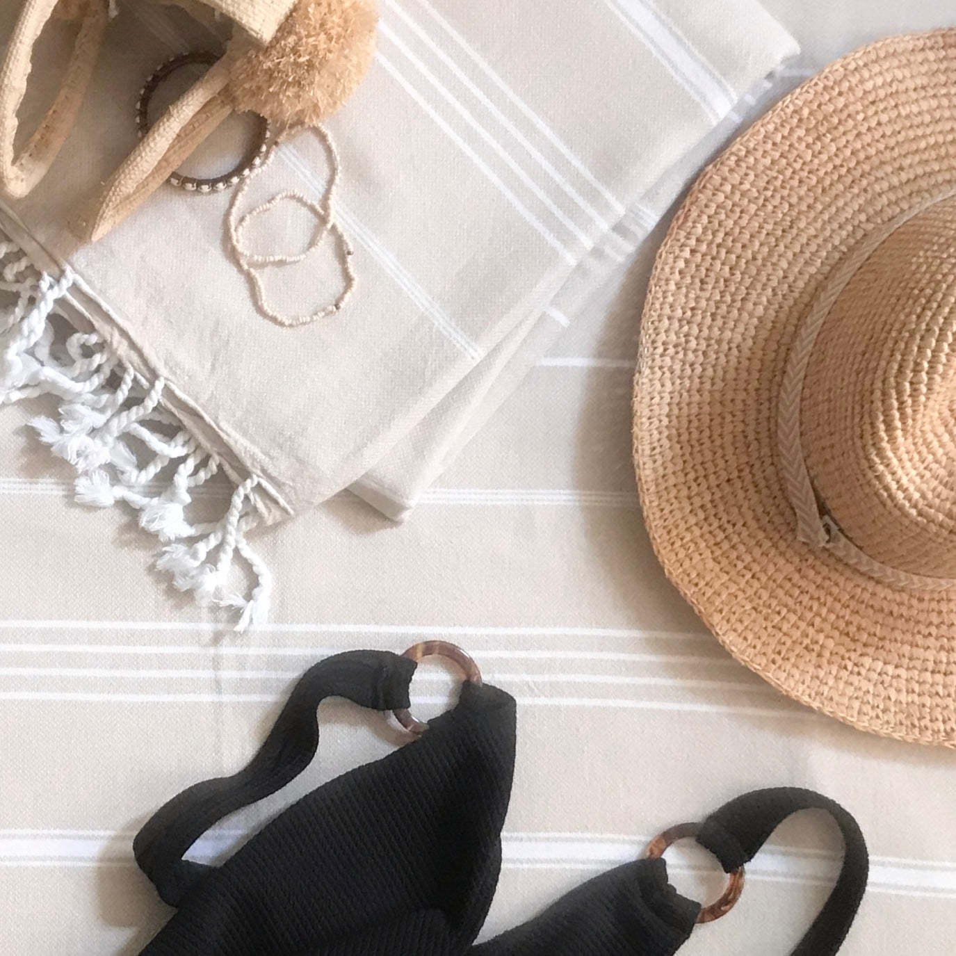 Tan and white towels new arrivals